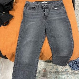 Levi’s wedgie straight leg jeans